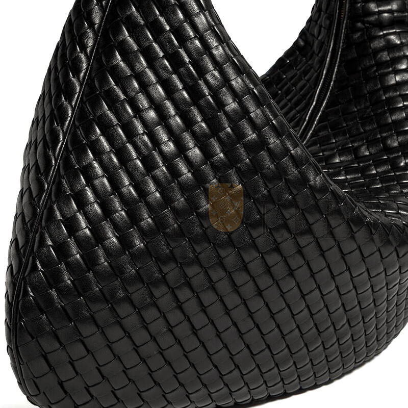 BOTTEGA VENETA MAXI VENETA 856739V66V01019 (59*39*6cm)